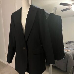 Women’s Black Blazer - On 34th